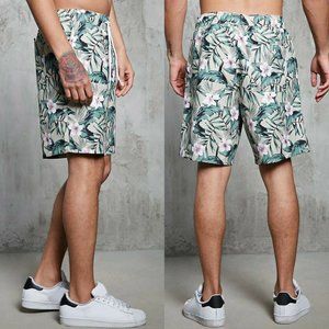 FOREVER 21 Men's Green Tropical Floral Swim Trunks XS